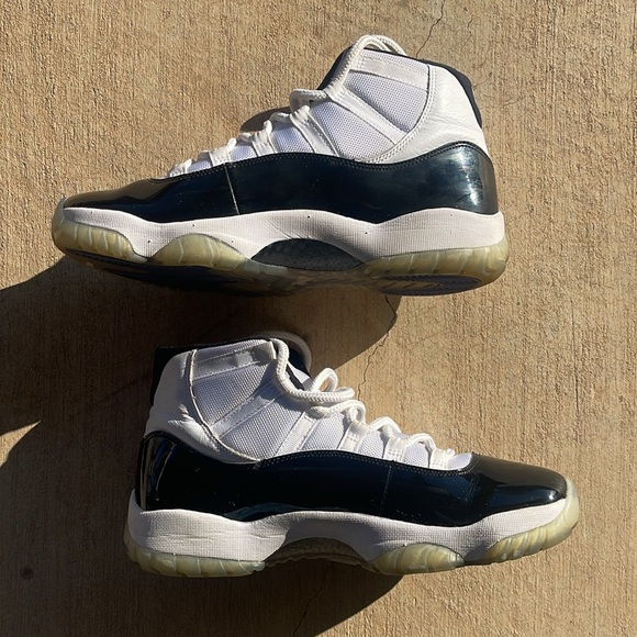 Air Jordan 11 Retro “Concord” 2018 - Picture 2 of 5